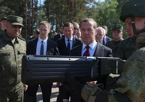 Dmitri Medvedev avertizează Occidentul: „Răbdarea Rusiei legată de utilizarea armelor nucleare se poate sfârși”