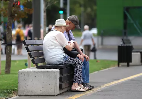 Ce se întâmplă cu pensionarii care au primit talonul cu venitul pe luna august 2024, deși au decizii de recalculare. Anunțul Casei de Pensii