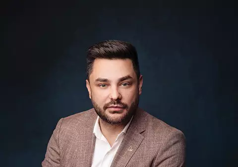 Valentin Burada, Fondatorul și CEO-ul Swiss Clinics Group, în juriul Miss Universe România 2024