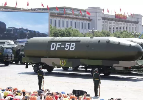 China anunţă public pentru prima dată că a testat o rachetă balistică intercontinentală. „A căzut în zonele maritime așteptate”