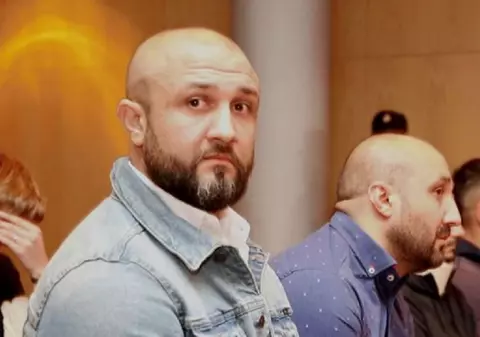 Familia interlopului Cristian Săndulache acuză că acesta a fost ucis în închisoarea unde ispășea o pedeapsă de 55 de ani, în Spania. A fost găsit spânzurat în celulă