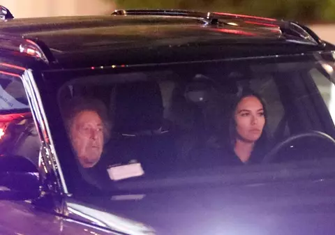 Al Pacino spune că „este distractiv” să fii proaspăt tătic la 84 de ani