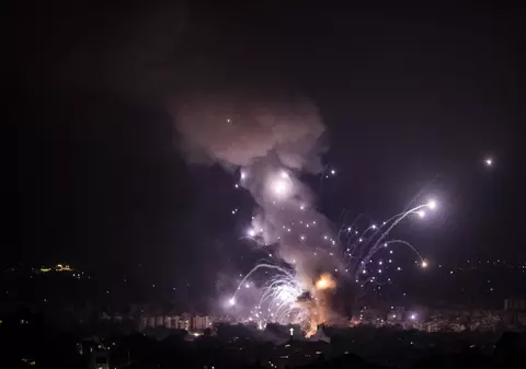 Noi imagini din timpul atacului lansat de Hamas. „Ne aflăm în mijlocul unui război complex, pe mai multe fronturi”, spune liderul armatei israeliene | VIDEO