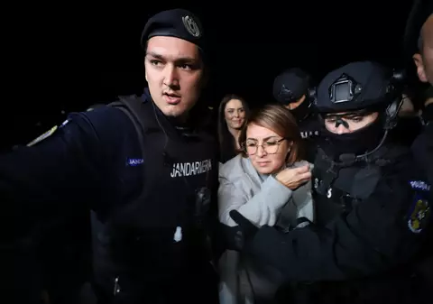 Motivele invocate de judecători pentru care Laura Crișan și complicii săi au fost eliberați din arest în dosarul asasinatului cu bombă de la Arad