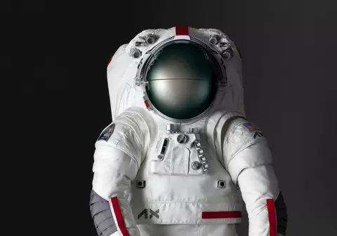 Casa de modă Prada va face un costum de cosmonaut pentru NASA