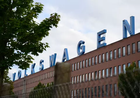 Volkswagen ajunge la un acord cu sindicatele din Germania și amână concedierile. „Un miracol de Crăciun”