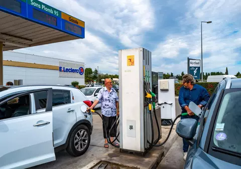 Prețurile petrolului au crescut cu 4%, după declarațiile președintelui american Joe Biden despre o posibilă ripostă a Israelului în Iran