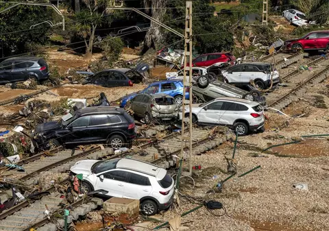 Guvernul României convoacă celula de criză pentru românii afectaţi de inundaţiile din Spania