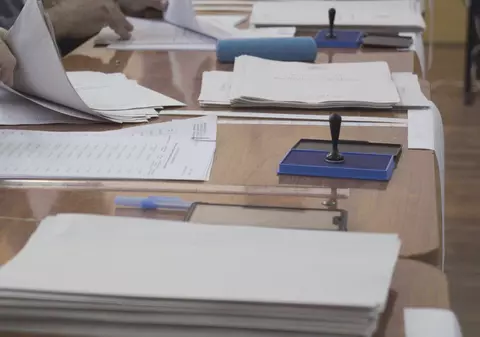 Alegeri prezidenţiale şi parlamentare 2024 – Cum poți deveni membru în secțiile de votare și cât se câștigă