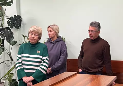 Ministra politicii sociale din regiunea Kranoiarsk și adjuncta ei au furat banii de ceainice, aragaze și pături pentru veteranii ruși