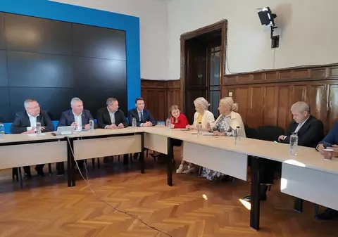 Nicolae Ciucă i-a băgat pe miniștrii PNL în ședință în plină criză a coaliției cu PSD: „Nu lăsați nimic suspect să treacă în Guvern cu avizul vostru” | SURSE