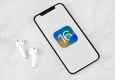 iPhone 16 Pro și Pro Max întâmpină probleme după lansare. Utilizatorii raportează blocări frecvente și erori de funcționare