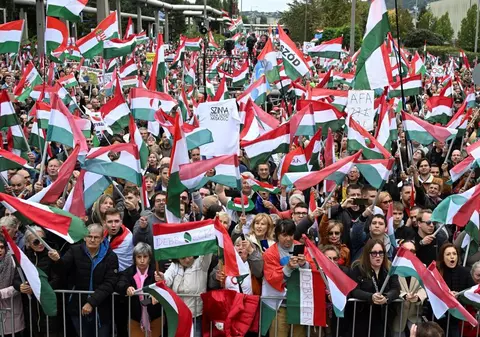 Ample proteste la Budapesta, împotriva „propagandei de stat”. „Ne-am săturat de răutate. Nu ne este frică”