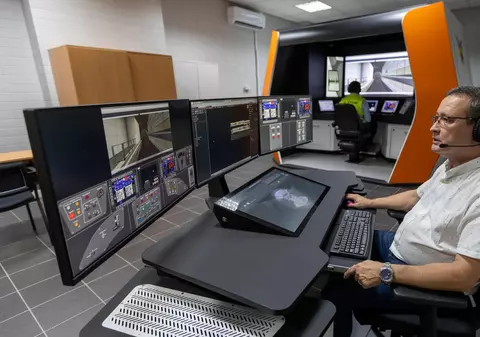 Simulator de ultimă generaţie la Metrorex pentru instruirea mecanicilor care vor conduce noile trenuri Metropolis