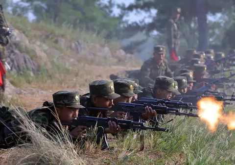 Coreea de Sud trimite agenți în Ucraina ca să-i supravegheze pe soldații nord-coreeni și să ajute la interogări: „Nu vom sta cu mâinile în sân” I VIDEO