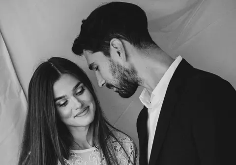 Cum au apărut Theo Rose și Anghel Damian cu fiul lor la nuntă. Sasha nu a lipsit de la evenimentul părinților lui