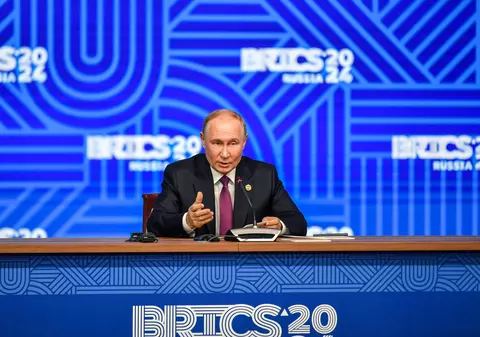 Putin recunoaște că soldați din Coreea de Nord au sosit în Rusia: „Ce și cum vom face, e treaba noastră”