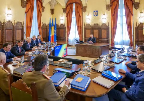 Cum ar trebui restrânsă influența serviciilor secrete după dezastrul regimului Iohannis 