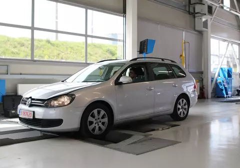 Plafonarea tarifelor RCA a fost din nou prelungită. Măsura urma să expire la sfârșitul anului