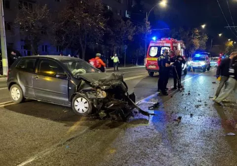 Accident mortal în Cluj-Napoca. O femeie de 63 de ani a murit, după ce o șoferiță de 28 de ani a virat la stânga și a intrat într-un alt vehicul