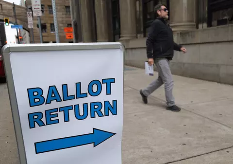 Celelalte scrutine organizate în SUA în paralel cu alegerile prezidențiale: un nou Congres, zeci de referendumuri și mii de posturi locale reînnoite