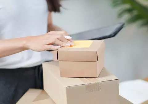 Black Friday 2024. Sfaturile comisarilor ANPC pentru returnarea produselor cumpărate online sau din magazine