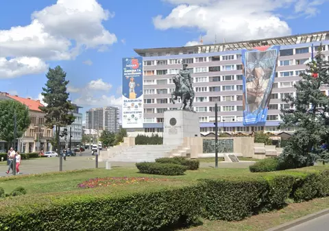 Proprietara unui apartament de două camere în Cluj-Napoca a cerut 340.000 de euro. „Se vinde cu tot cu stradă?”