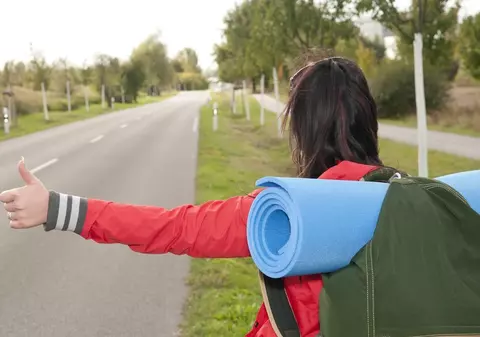 La 50 de ani după ce o tânără care făcea autostopul a fost ucisă în Wisconsin, ucigașul ei a fost prins. Cum l-au depistat anchetatorii