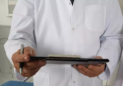 România, la coada Uniunii Europene în screeningul pentru cancer. 50.000 de români mor în fiecare an din cauze oncologice