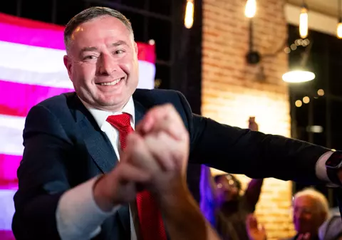 Eugene Vindman, unul dintre gemenii ucraineni „care l-au înfuriat pe Trump”, a fost ales în Congresul Statele Unite