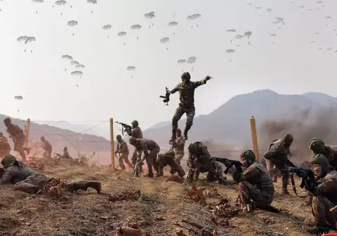 7.000 de soldați din Coreea de Nord sunt la granița cu Ucraina, gata să intre în luptă. Lista armelor pe care le-au primit de la ruși