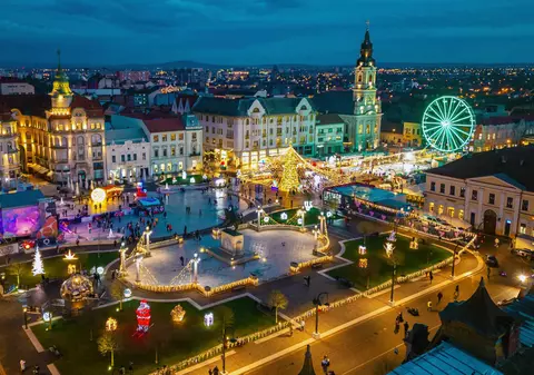 Târgul de Crăciun Oradea 2024. O zonă specială pentru food truck și 31 de căsuțe cu obiecte de cult, lemn, lut și ceramică