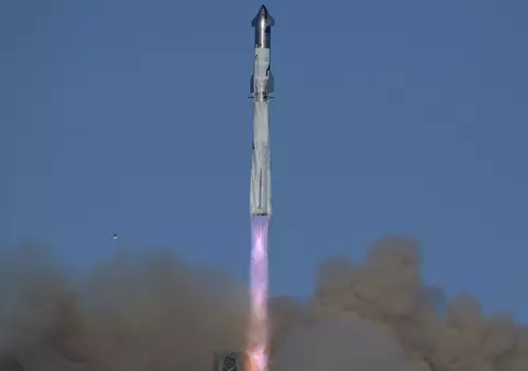 Premieră în tehnologia spațială. Racheta „Starship”, construită de SpaceX, amerizează în Oceanul Indian | VIDEO