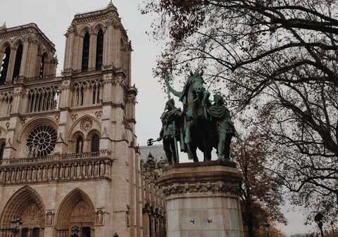 Catedrala Notre-Dame își redeschide ușile la 5 ani după incendiu: „Oamenii vor vedea splendoarea și forța voinței colective”