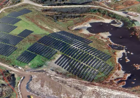 Parc fotovoltaic în Galați, pe locul unei foste gropi de gunoi. Investiția de 21 de milioane de lei va asigura parțial iluminatul public