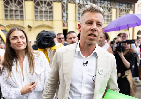 Fosta iubită a liderului opoziției maghiare, după ce acesta a acuzat-o de șantaj: „Ieri a vrut să-mi pună inel, azi vrea să-mi pună cătușe”