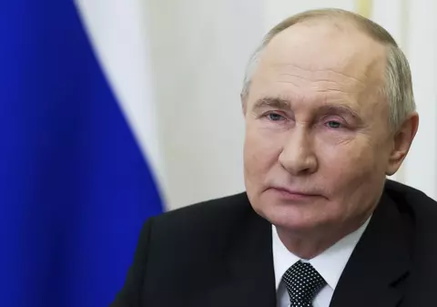 Kremlinul nu exclude o conversație între Vladimir Putin și Donald Trump înainte de învestire