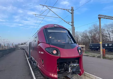 Primul tren cumpărat de România în ultimii 20 de ani, testat pe ninsoare. Când vor fi disponibile biletele | VIDEO