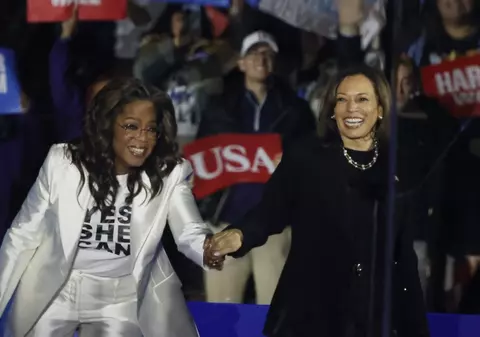 Oprah Winfrey acuzată că a luat un milion de dolari pentru a o susține pe Kamala Harris