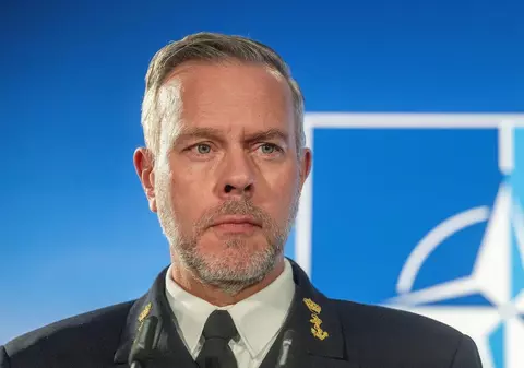 Un amiral NATO a recunocut că amenințările lui Putin contează: „Dacă rușii nu ar fi avut arme nucleare, am fi fost în Ucraina și-i dădeam afară de acolo”