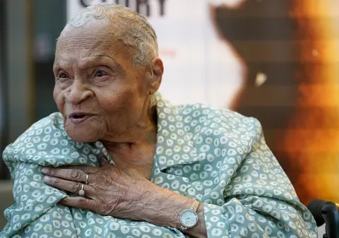 Cea mai vârstnică supraviețuitoare a masacrului rasist de la Tulsa, comis acum 103 ani, a votat pentru Kamala Harris: „Mă simt bine”