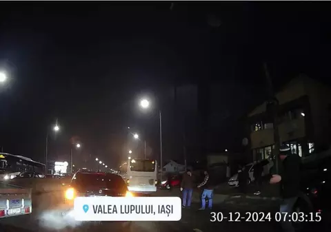 Adolescent din Iași mort pe trecerea de pietoni, lovit de un autobuz