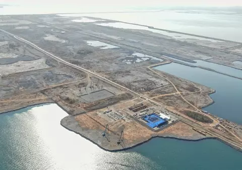 China construiește pe o insulă artificială cel mai mare aeroport din lume