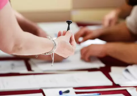 Partidul PSD Unit, cu o siglă aproape identică, a luat din voturile PSD la alegerile parlamentare