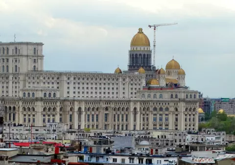 Primarul sectorului 1, George Tuță, vrea să aloce o sumă uriașă pentru Catedrala Mântuirii Neamului