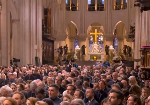 Redeschiderea Catedralei Notre-Dame din Paris. Emmanuel Macron: „Clopotele bat din nou”