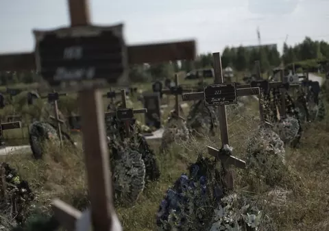 Marea Britanie alocă 4,5 milioane de lire sterline Ucrainei pentru a pedepsi criminalii de război ruși