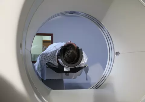 Diferențele dintre un PET-CT și alte investigații imagistice: ce îl face atât de precis