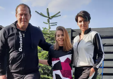 Povestea de dragoste dintre Helmut Duckadam și soția lui, Alexandra, mai tânără cu 20 de ani. „Atunci se scria că umblă după banii mei. Mama mea a luat-o deoparte și a întrebat-o”