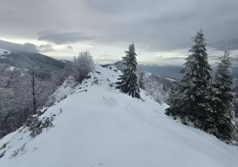 Pasul Vâlcan din Hunedoara, una dintre cele mai accesibile stațiuni montane din România